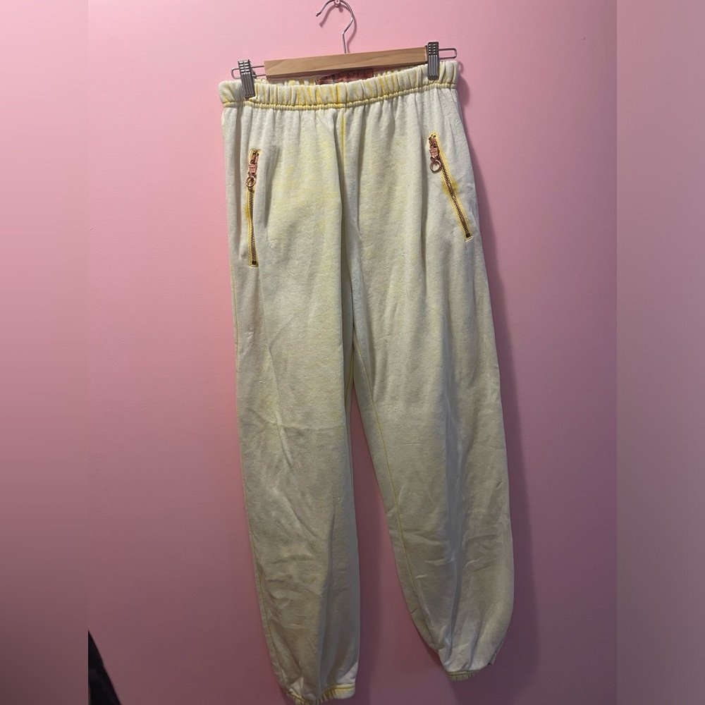 Super comfy sweatpants.